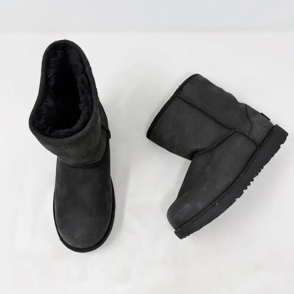 [UGG] Black Classic II Waterproof Suede Winter Boots Cozy Shearling Kids Size 3